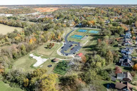 View/Area - 301 22nd Ave E, Springfield, TN 37172 photo 5 of 10