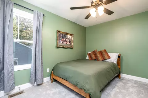 Bedroom - 301 22nd Ave E, Springfield, TN 37172 photo 3 of 4