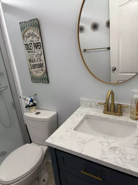 Bath - 4629 Smitty Dr, Murfreesboro, TN 37128 photo 5 of 5