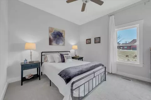 Bedroom - 1115 River Bluffs Dr, Jasper, TN 37347 photo 2 of 6