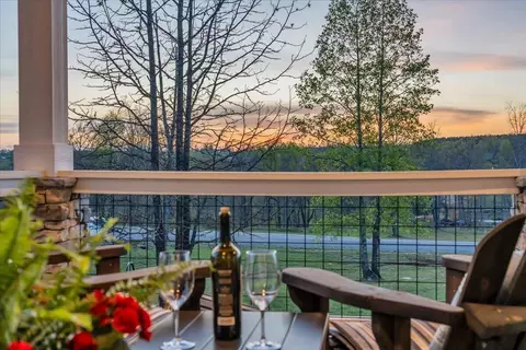 1115 River Bluffs Dr, Jasper, TN 37347