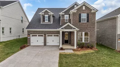 240 Pin High Dr, Mount Juliet, TN 37122