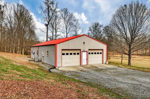 Exterior - 31 Frame Ln, Kelso, TN 37348 photo 2 of 6