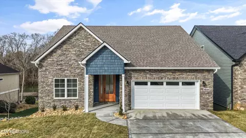 4844 Willow Bluff Cir, Knoxville, TN 37914