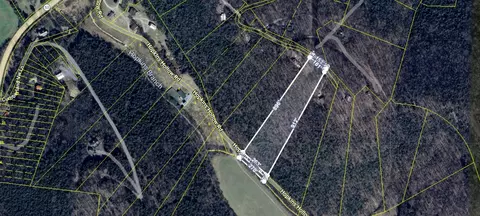 320 Hilltop Ln, Gainesboro, TN 38562