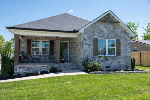 1093 Main St, Greenbrier, TN 37073