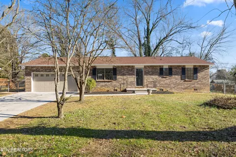 5910 Moore Rd, Knoxville, TN 37920