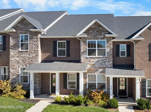 240 Broadberry Ave, Oak Ridge, TN 37830