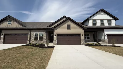 1423 Suzanne Dr, Murfreesboro, TN 37128