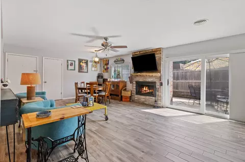 6578 S Poplar Woods Cir #1, Germantown, TN 38138