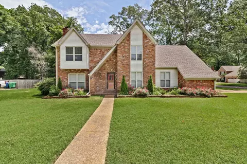 2010 Newfields Rd, Germantown, TN 38139