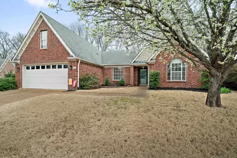 1382 Milestone Dr, Collierville, TN 38017