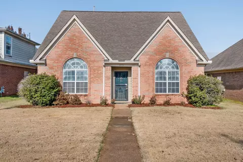 8672 Overcup Oaks Dr, Cordova, TN 38018
