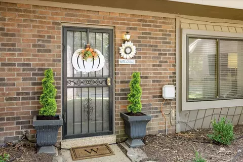 8122 Mistywood Dr #3, Germantown, TN 38138