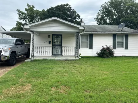 4200 Riviera Rd, Memphis, TN 38108