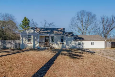 1740 Donelson Dr, Eads, TN 38028