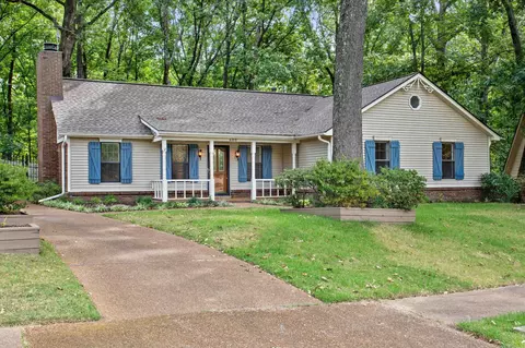 488 Bedlington Dr, Cordova, TN 38018