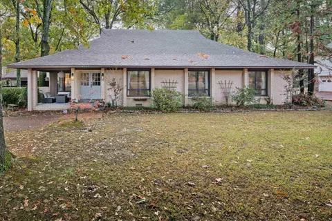 6757 Poplar Pike, Memphis, TN 38119