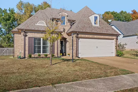45 Whispering Creek Dr, Oakland, TN 38060