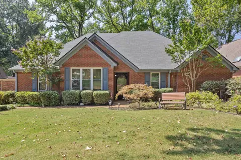 2733 Surrey Park Dr, Memphis, TN 38134