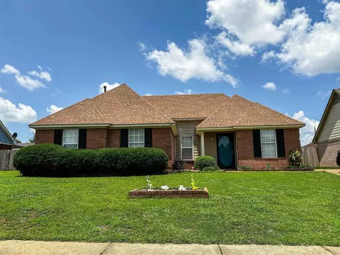 5357 Ragan Ridge Dr, Memphis, TN 38141