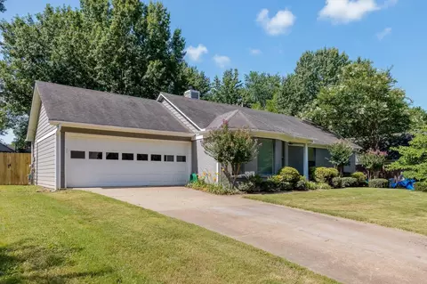 355 Ashley Dr, Collierville, TN 38017 photo 4