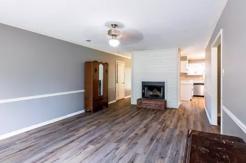 355 Ashley Dr, Collierville, TN 38017 photo 8