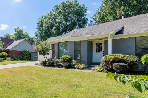 355 Ashley Dr, Collierville, TN 38017 photo 3