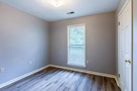 355 Ashley Dr, Collierville, TN 38017 photo 14