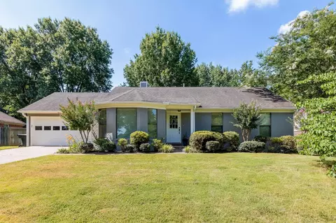 355 Ashley Dr, Collierville, TN 38017 photo 1
