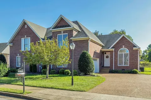 204 Stoners Glen Ct, Hermitage, TN 37076