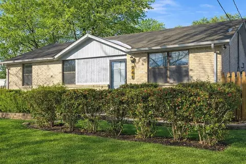 246 Garcia Dr, Pegram, TN 37143