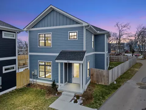 704 26th Ave N, Nashville, TN 37208