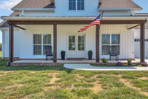 Exterior - 200 Beartown Rd, Loretto, TN 38469 photo 5 of 7