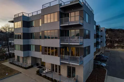 411 Fairpoint St #202, Chattanooga, TN 37405