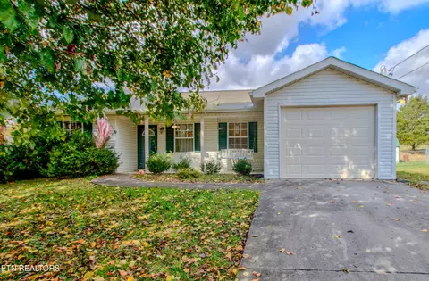 5921 David Johnson Ln, Knoxville, TN 37918