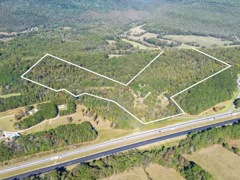 623 County Road 798, Valley Head, AL 35989