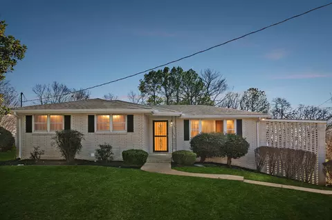 112 Hickory Heights Dr, Hendersonville, TN 37075