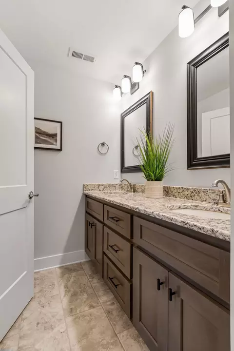 Bath - 1208 Cascadeway Dr, Murfreesboro, TN 37129 photo 5 of 6