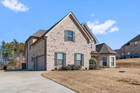 Exterior - 1208 Cascadeway Dr, Murfreesboro, TN 37129 photo 4 of 9