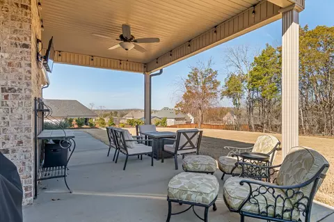 Exterior - 1208 Cascadeway Dr, Murfreesboro, TN 37129 photo 6 of 9