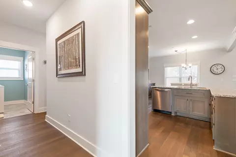 Entry Way - 1208 Cascadeway Dr, Murfreesboro, TN 37129 photo 12 of 19