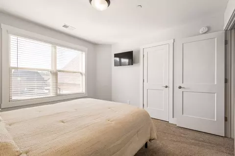 Bedroom - 1208 Cascadeway Dr, Murfreesboro, TN 37129 photo 8 of 10