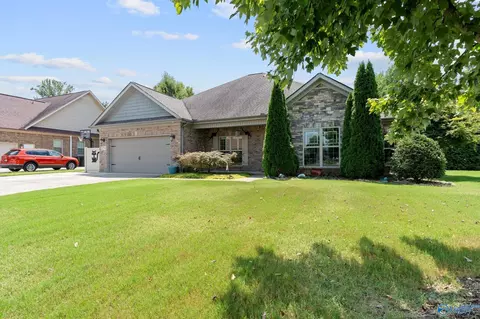 22796 Big Oak Dr, Athens, AL 35613