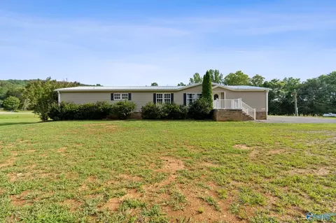 5065 Cathedral Caverns Rd, Woodville, AL 35776