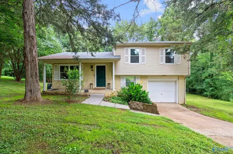 3930 Neptune Dr NW, Huntsville, AL 35810