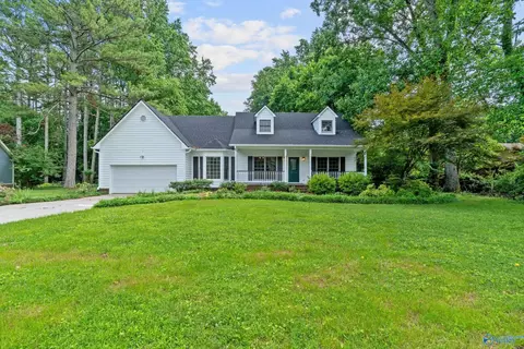 370 Douglas Rd NW, Huntsville, AL 35806