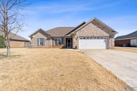 14564 Norfleet Dr, Athens, AL 35613