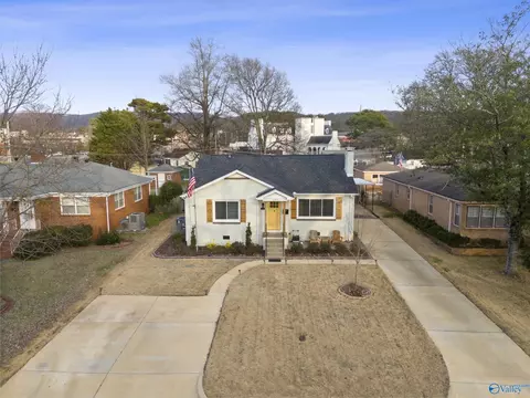 2203 Poincianna St SW, Huntsville, AL 35801