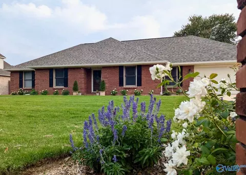 2303 Cumberland Pl SW, Decatur, AL 35603